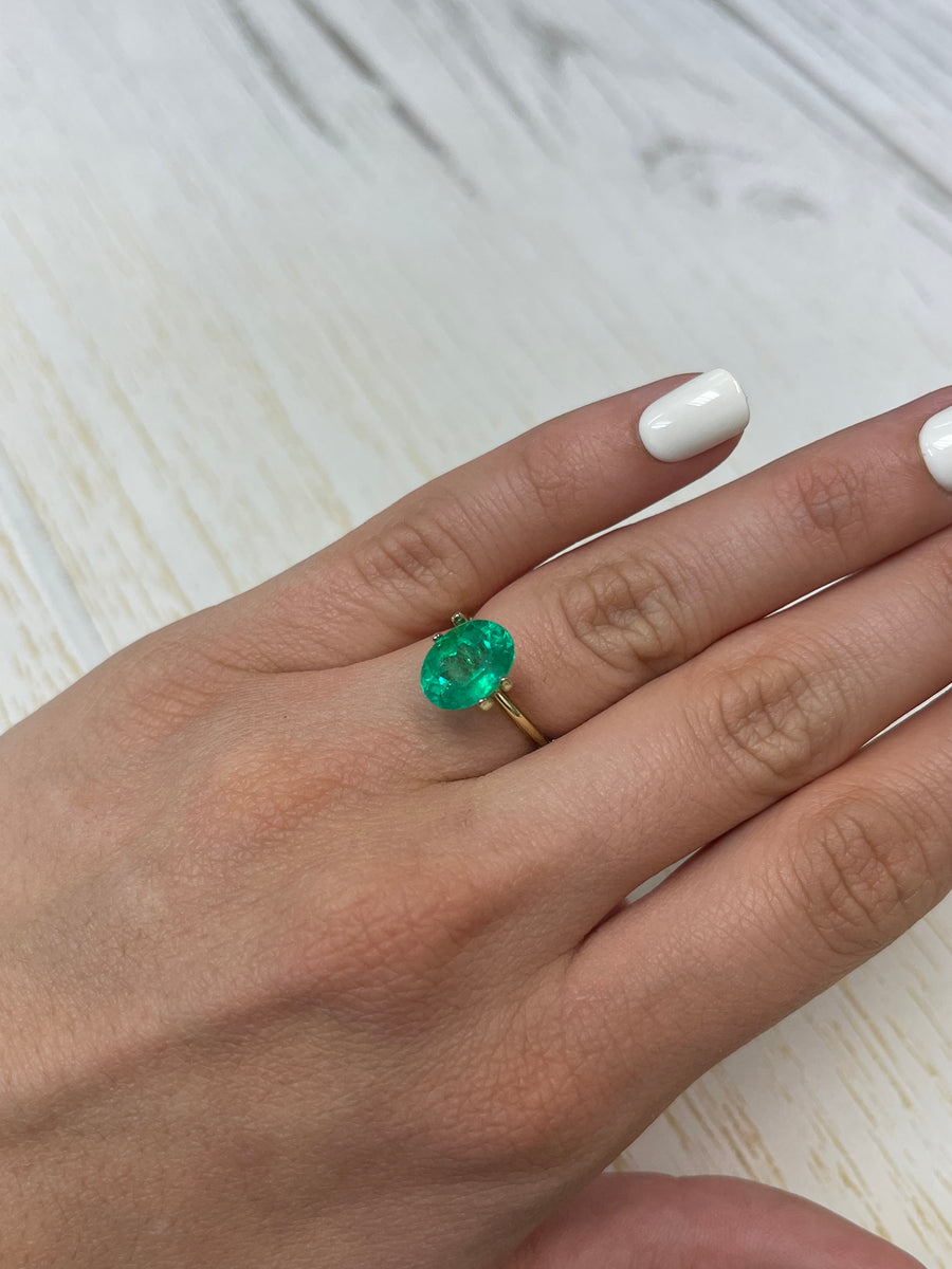 Colombian Emerald Gem - 3.54 Carat Elongated Oval Shape