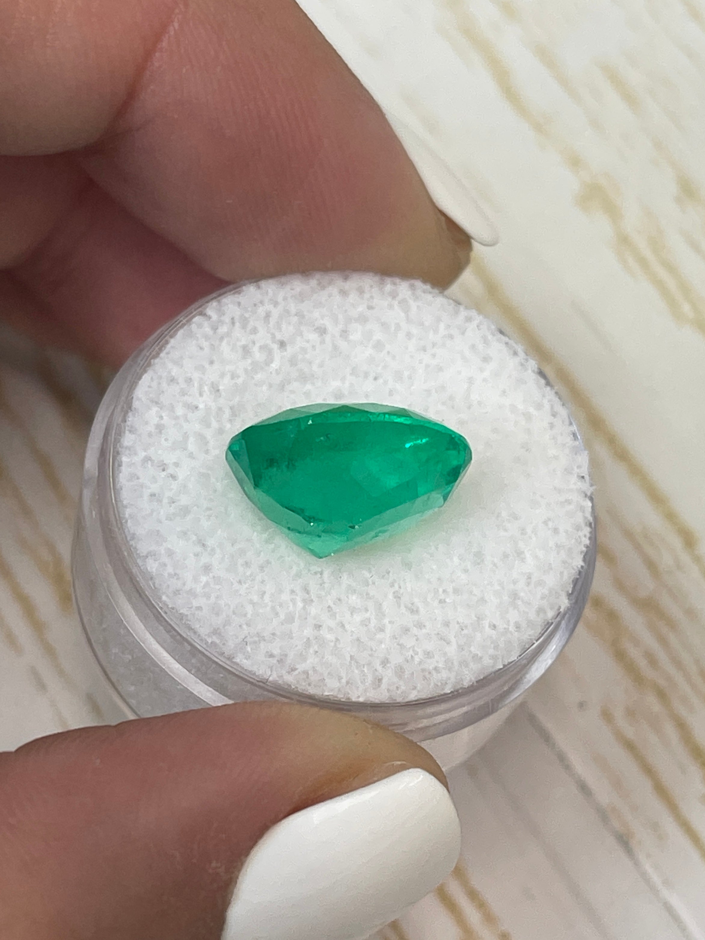 Muzo Colombian Emerald - 6.89 Carat Oval Cut in Yellowish Green Hue