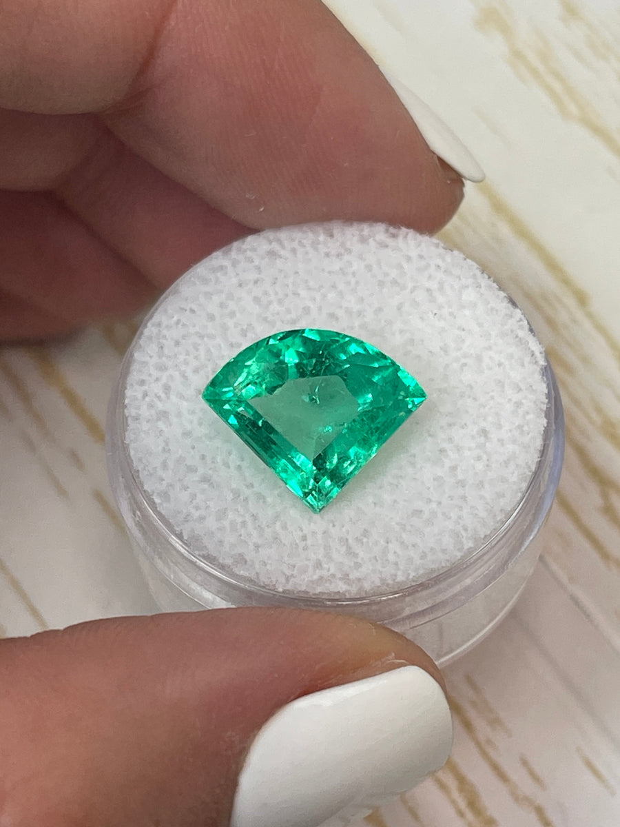 Genuine 5.0 Carat Colombian Emerald - Exotic Fan Cut