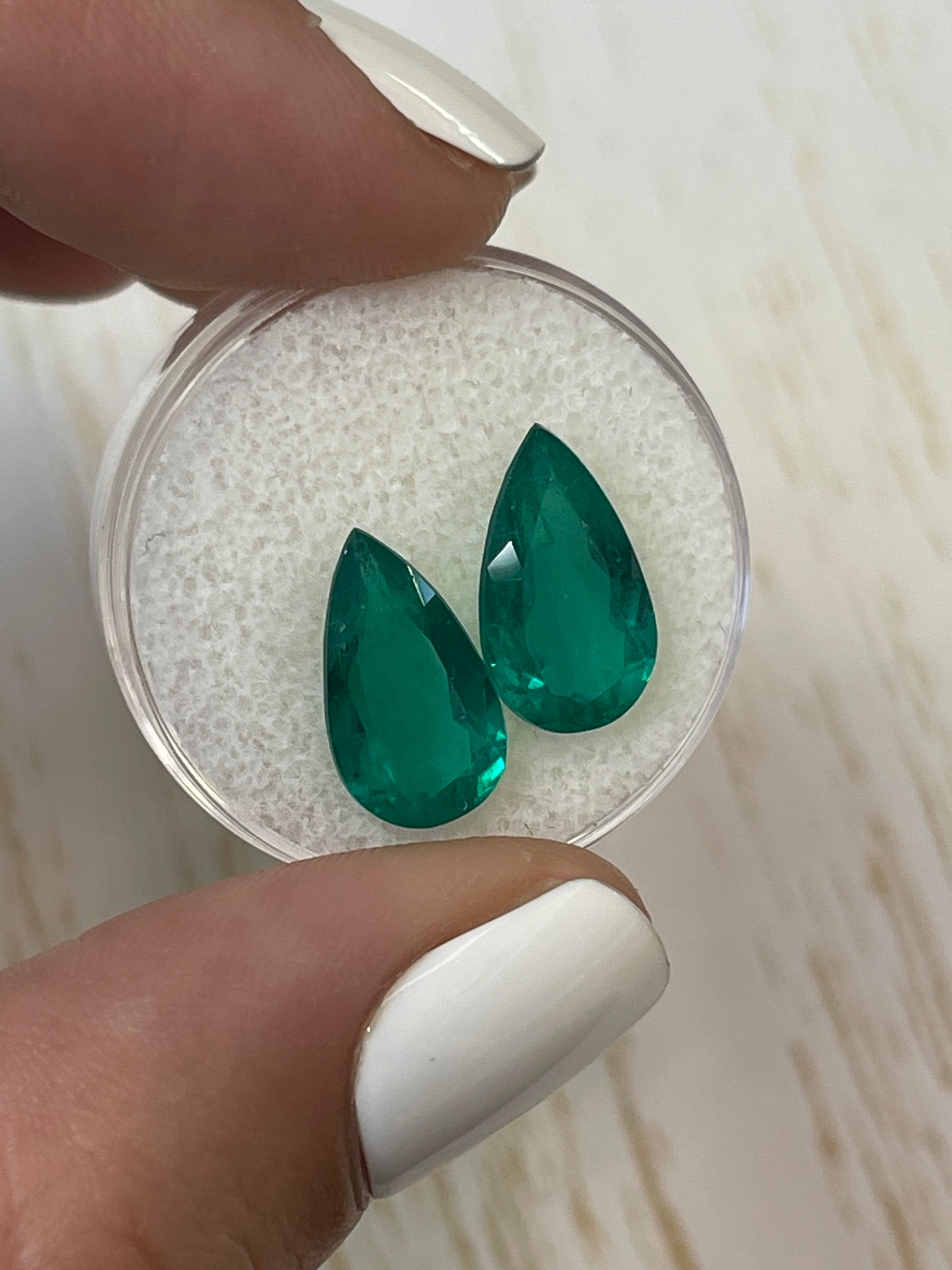 Pear-Cut Colombian Emeralds - 5.84 Total Carats, Certified Loose Stones