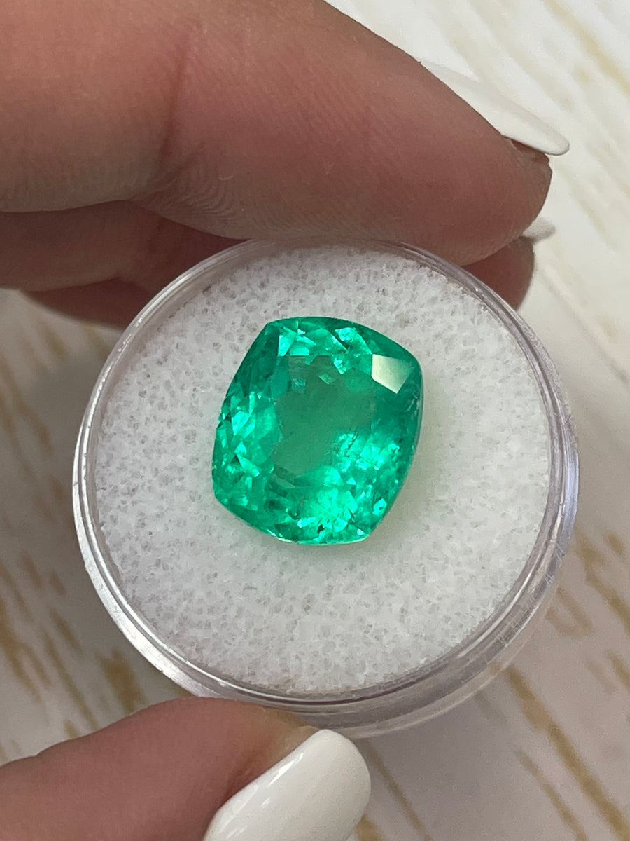 Emerald Gemstone - 8.20 Carat Cushion-Cut - Genuine Colombian Green