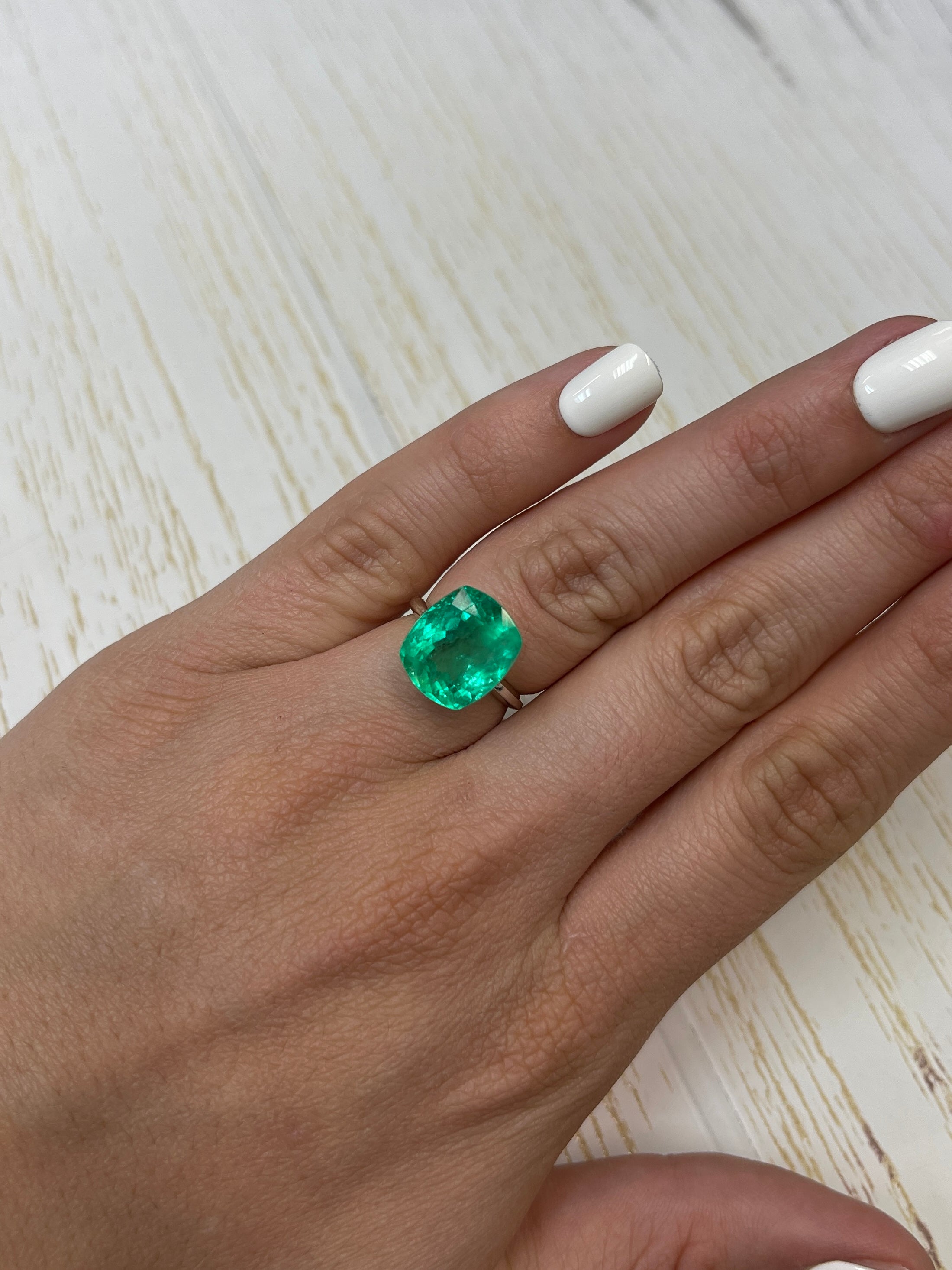 Muzo Green Natural Emerald - 8.20 Carat Cushion-Cut Colombian Gem