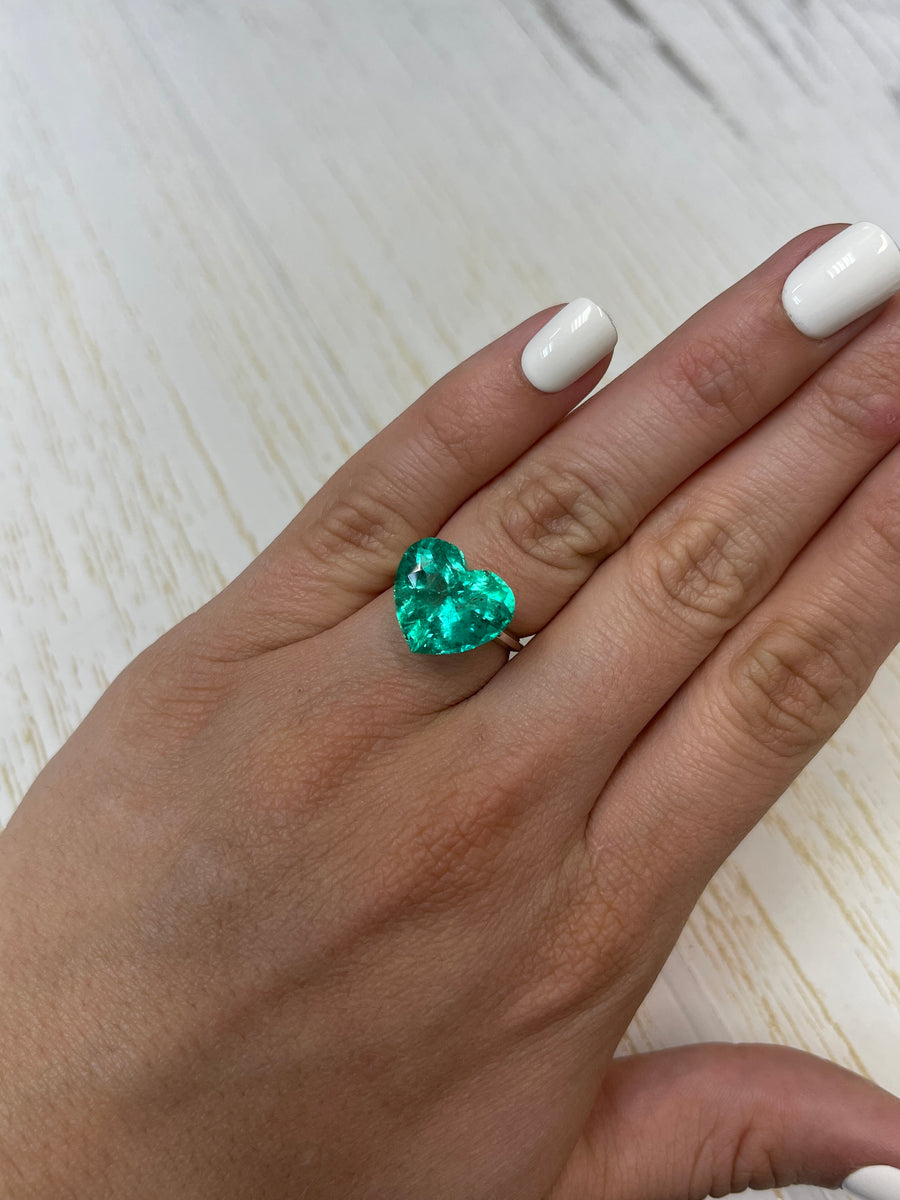 8.90 Carat Loose Colombian Emerald - Heart Cut, 14x15mm Dimensions, Bluish Green Hue