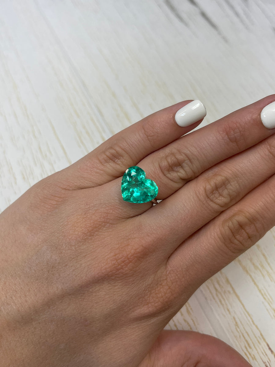 Vivid Bluish Green Colombian Emerald - 8.90 Carat Heart-Cut Gemstone, 14x15mm Size
