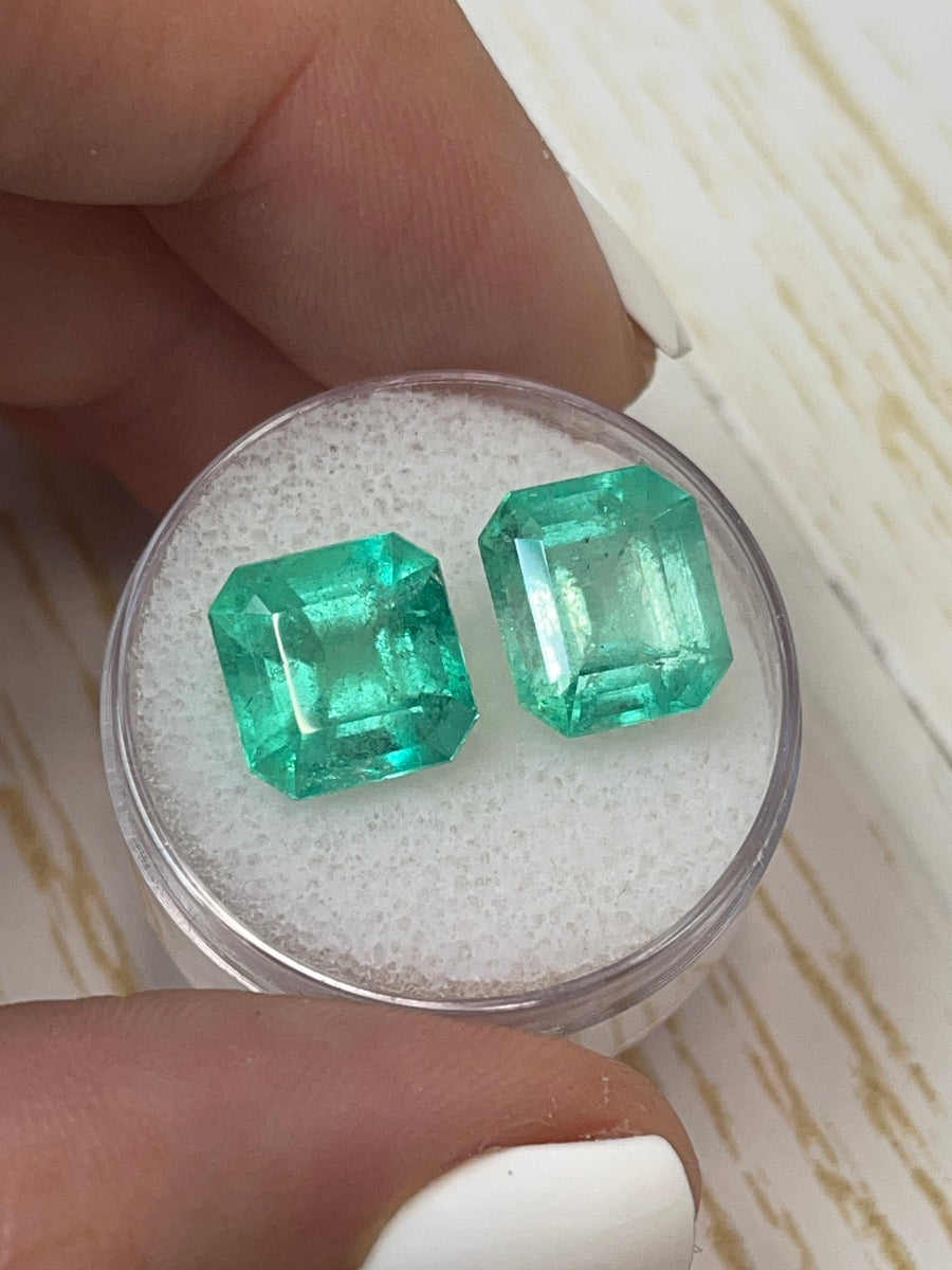 Pair of Colombian Emeralds - Asscher Cut - 10x9.5mm - Total 8.01 Carats