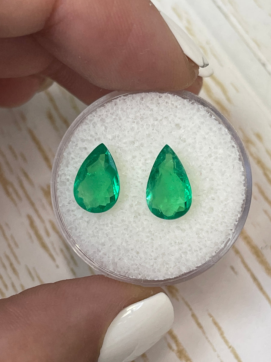 11x7mm Emeralds from Colombia - A Set of Two Pear-Cut Loose Gems, 2.33 TCW