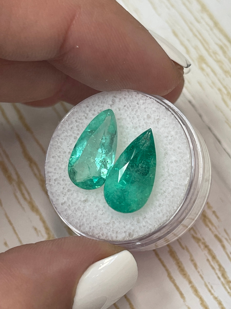 Colombian Emeralds - Two Loose Pear-Cut Stones, 15x8mm, Totaling 7.60 Carats
