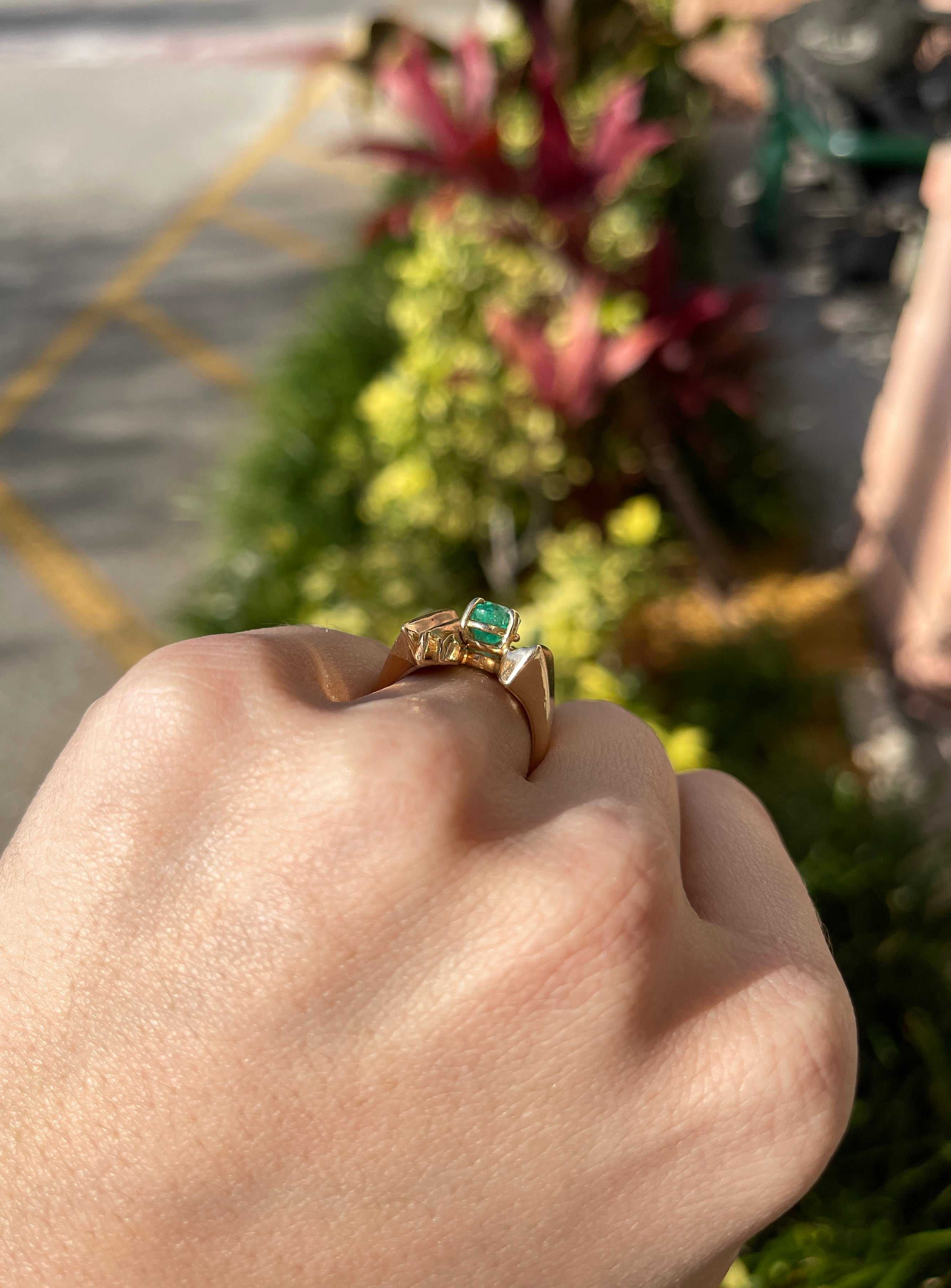 2.80 Carat Retro Pear Emerald Solitaire Statement Ring