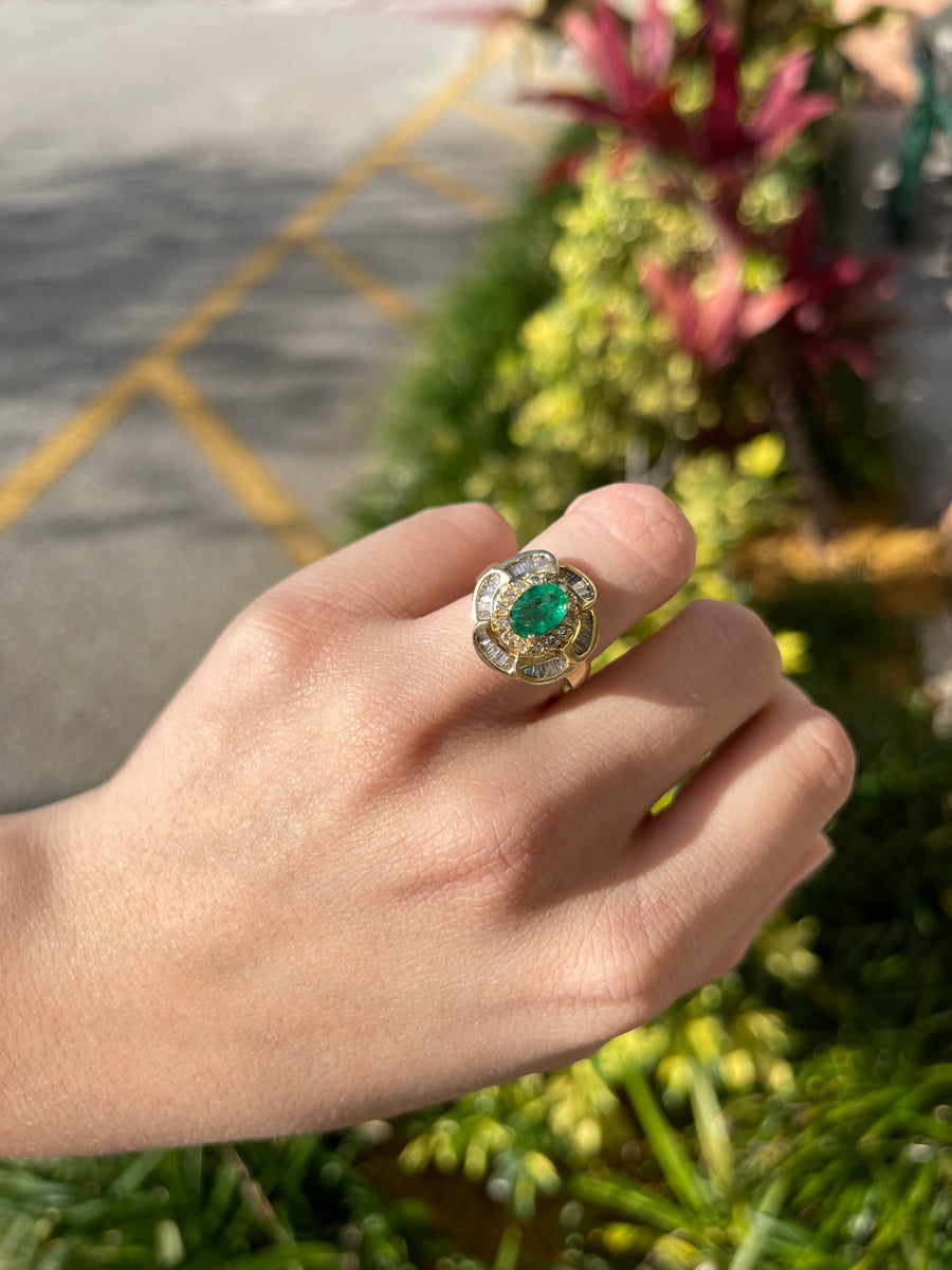 Vintage 2.50tcw Oval Emerald & Baguette Diamond Floral Ring 14K