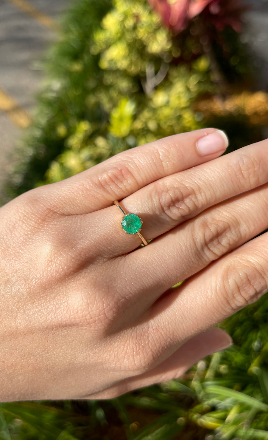 Exquisite Anniversary Gift: 1.0 Carat Round Colombian Emerald Solitaire in 14K Gold Ring