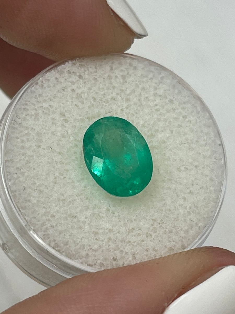Colombian Emerald - Vibrant 2.69 Carat Oval Cut Gemstone