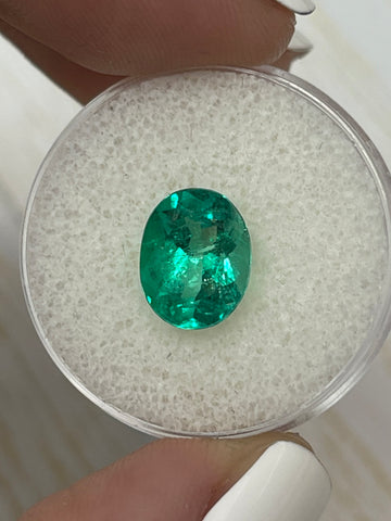 Stunning 2.80 Carat Oval-Cut Colombian Emerald in a Vivid Bluish-Green Shade