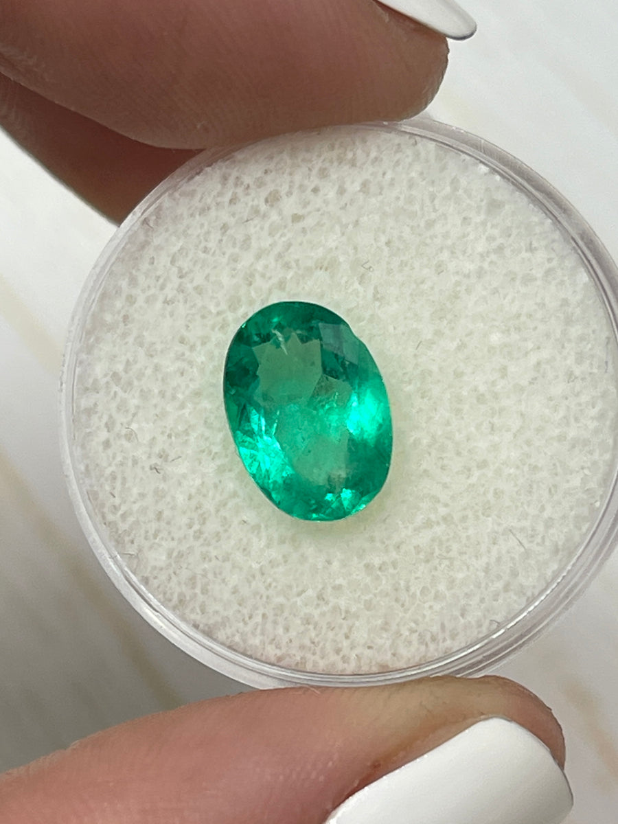 Vibrant Green Colombian Emerald - 2.87 Carat Elongated Oval Cut Gemstone