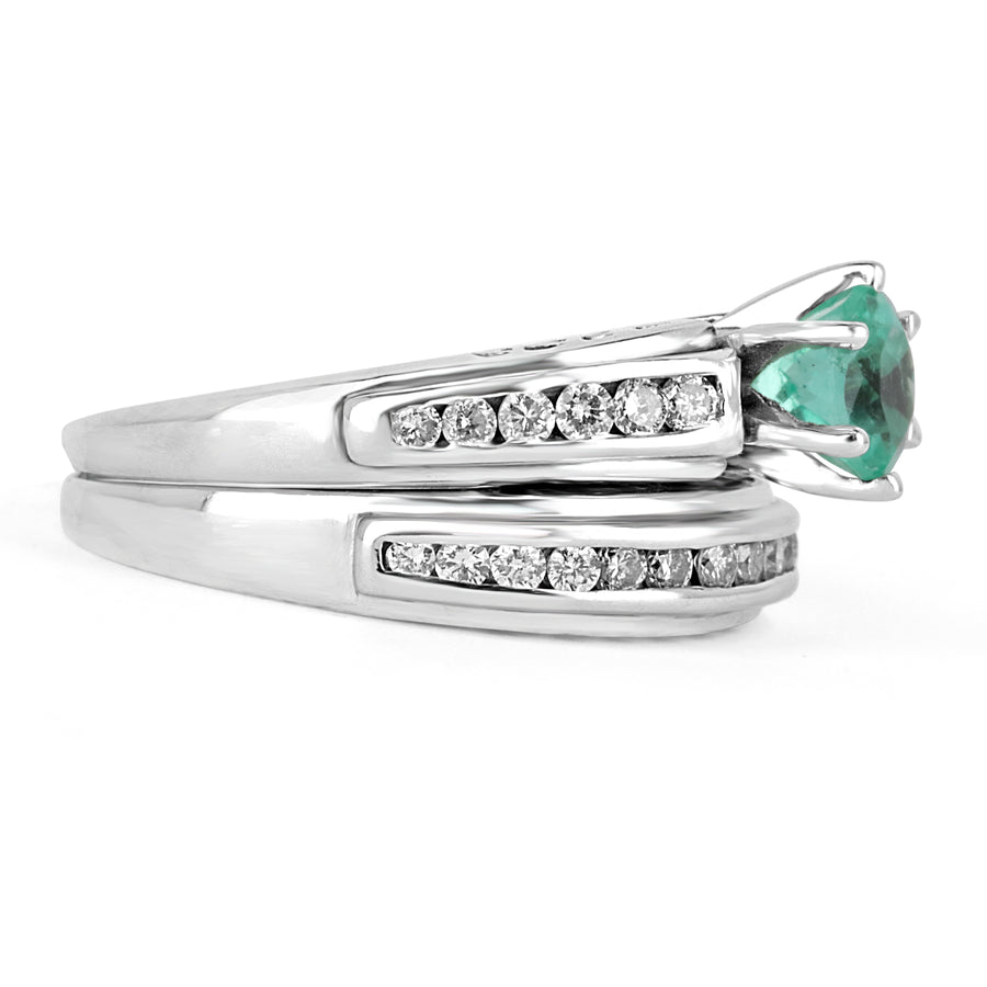 Dazzling Brilliance: 1.48tcw Emerald & Diamond Accent Wedding Ring Set - A Shimmering Duo