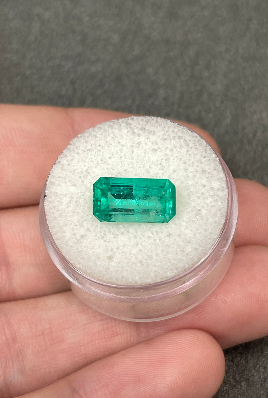 Elongated Emerald Cut - Genuine Colombian Emerald with a Bluish-Green Hue, 3.58 Carats