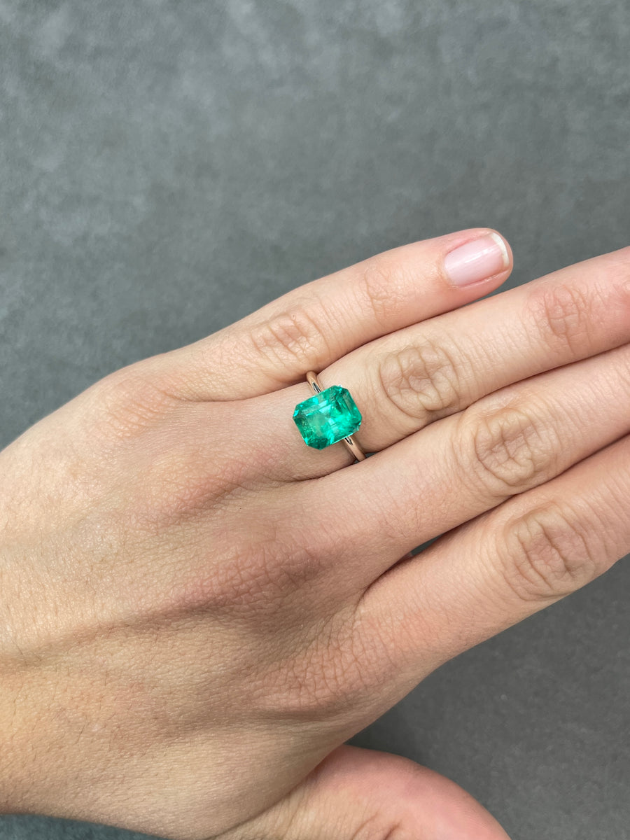 10x8 Natural Colombian Emerald - 4.13 Carat Vibrant Green Gemstone