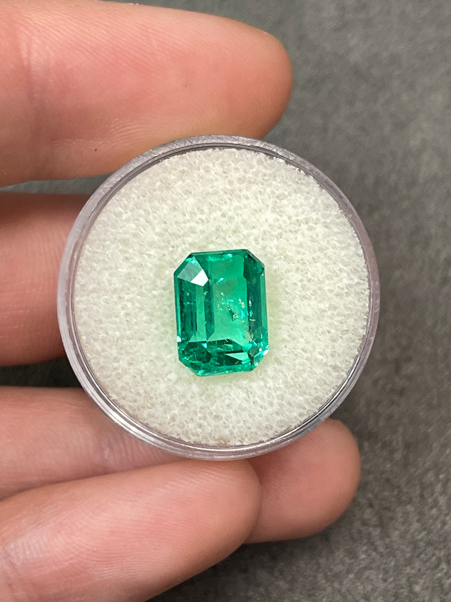 5.33 Carat Genuine Colombian Emerald - Minor Oil Treatment - Emerald Cut