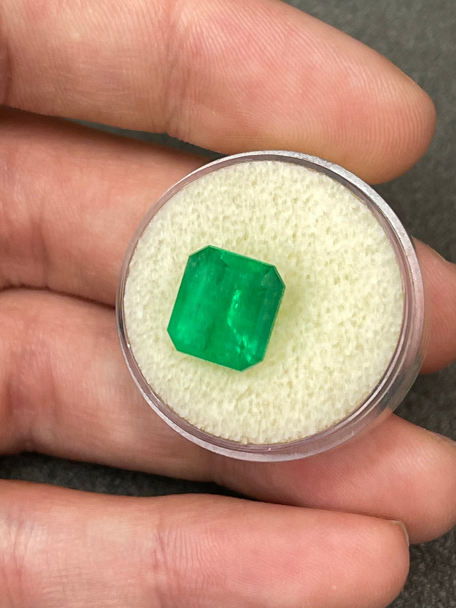 Natural Colombian Emerald: 5.70 Carats of Intense Yellow-Green Brilliance