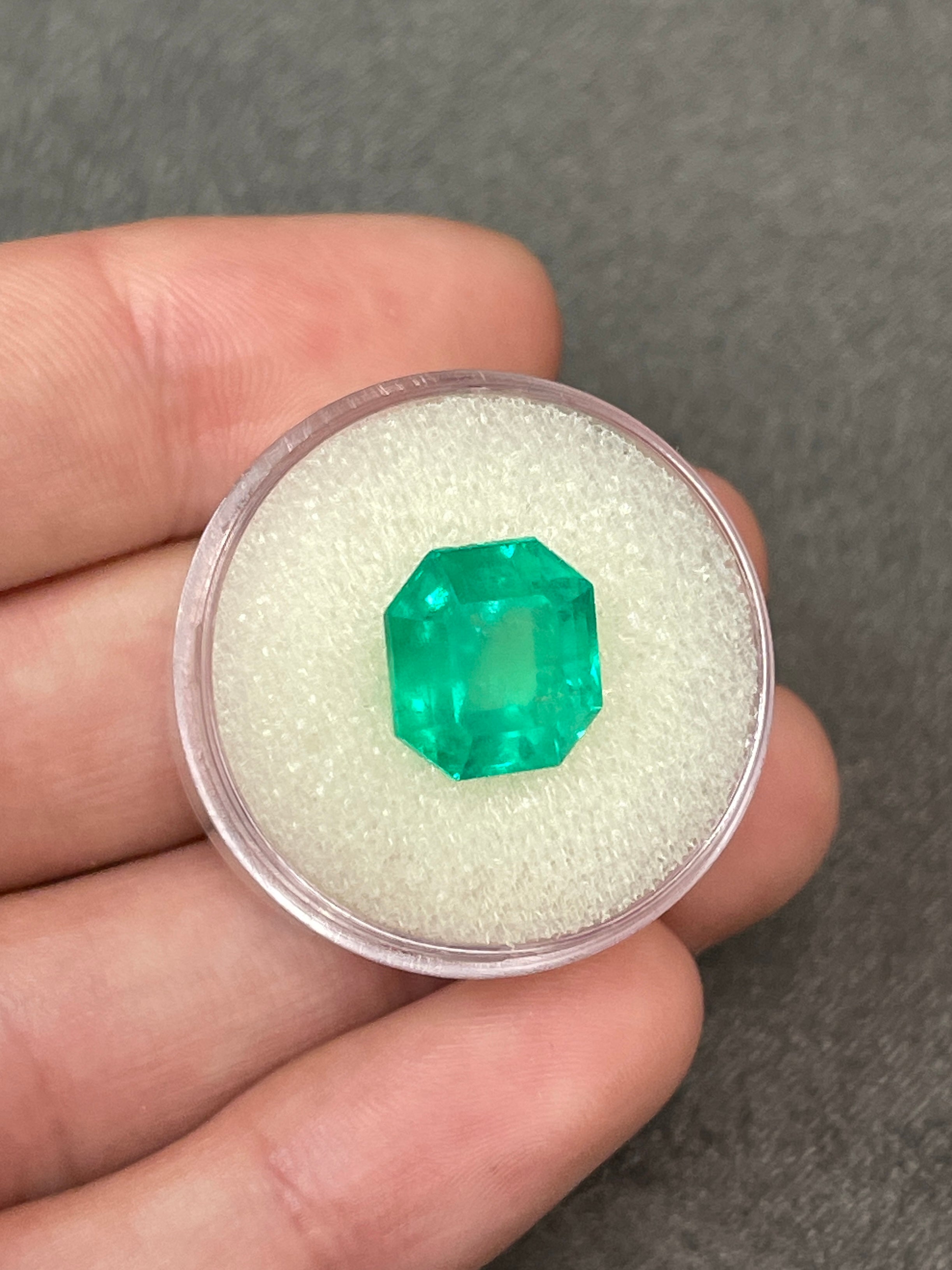 6.62 Carat Enchanting Colombian Emerald - Asscher Cut with Clipped Tips