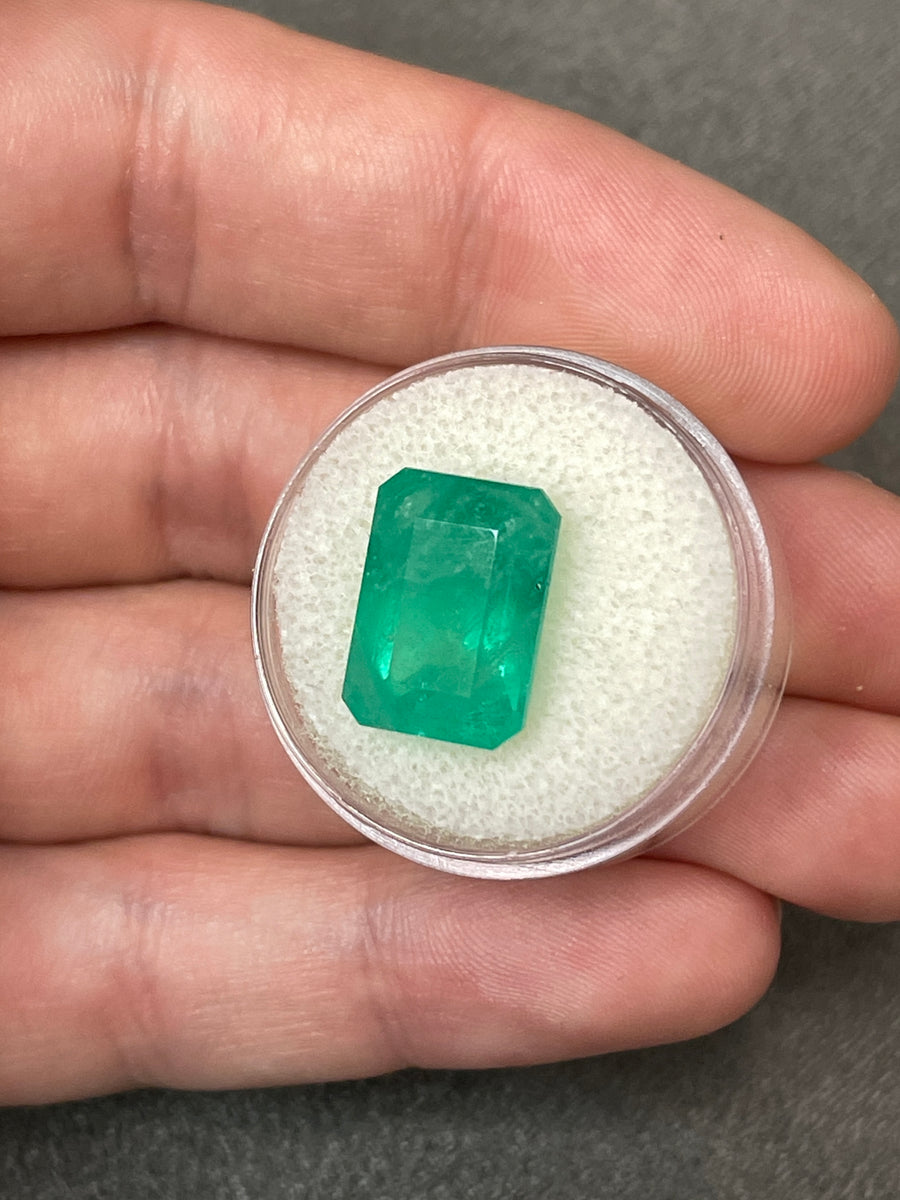 Large 8.84 Carat Colombian Emerald - Authentic Loose Gem