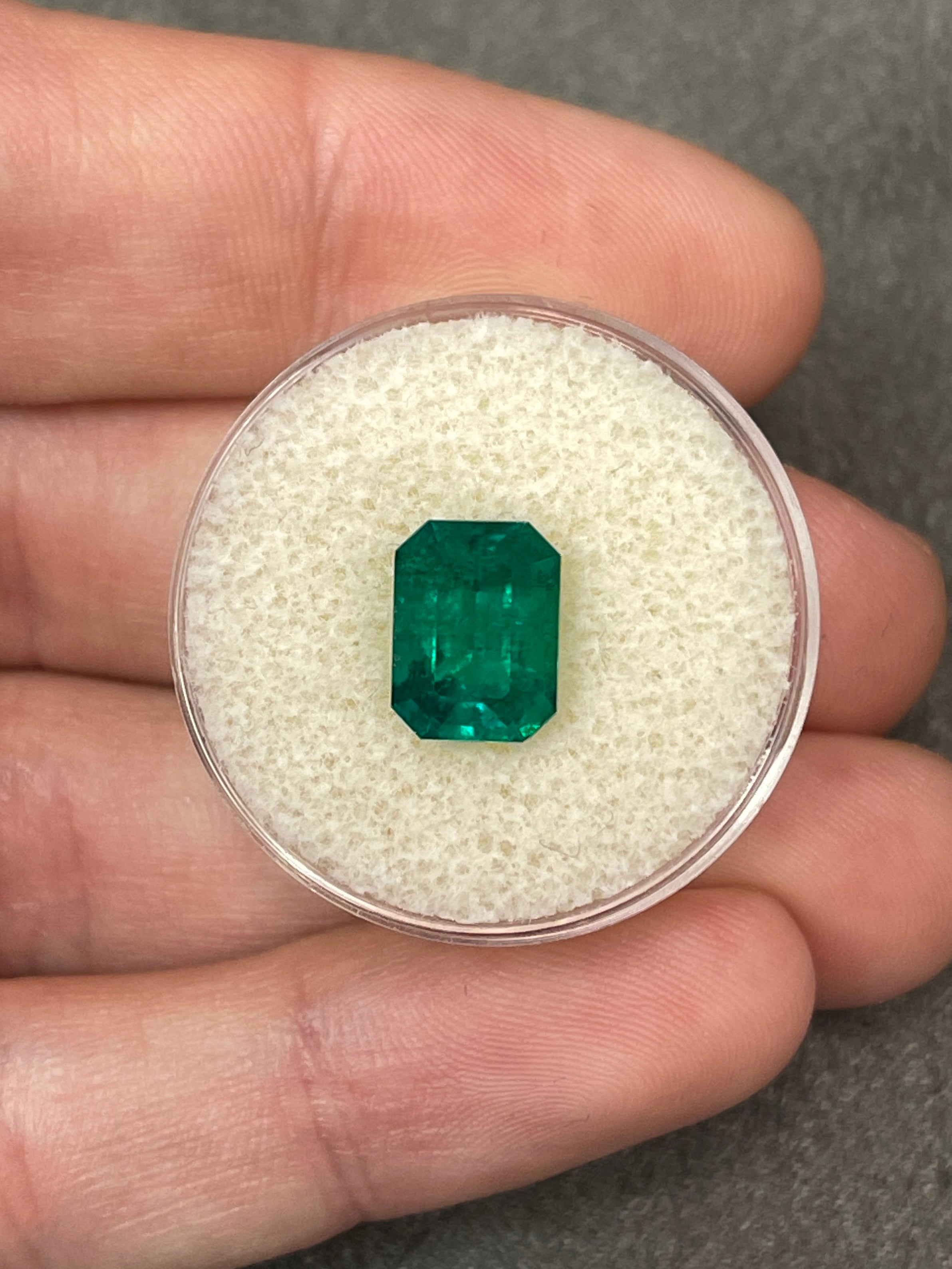 2.51 Carat Colombian Emerald - GIA Certified, Vivid Dark Green, Loose Gemstone - Emerald Cut