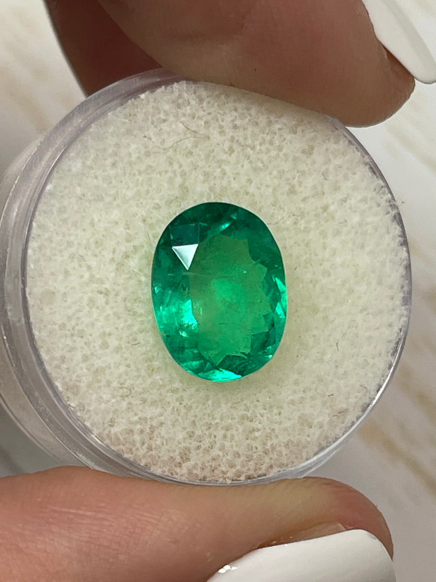 Natural Loose Colombian Emerald - A 3.98 Carat Green Beauty