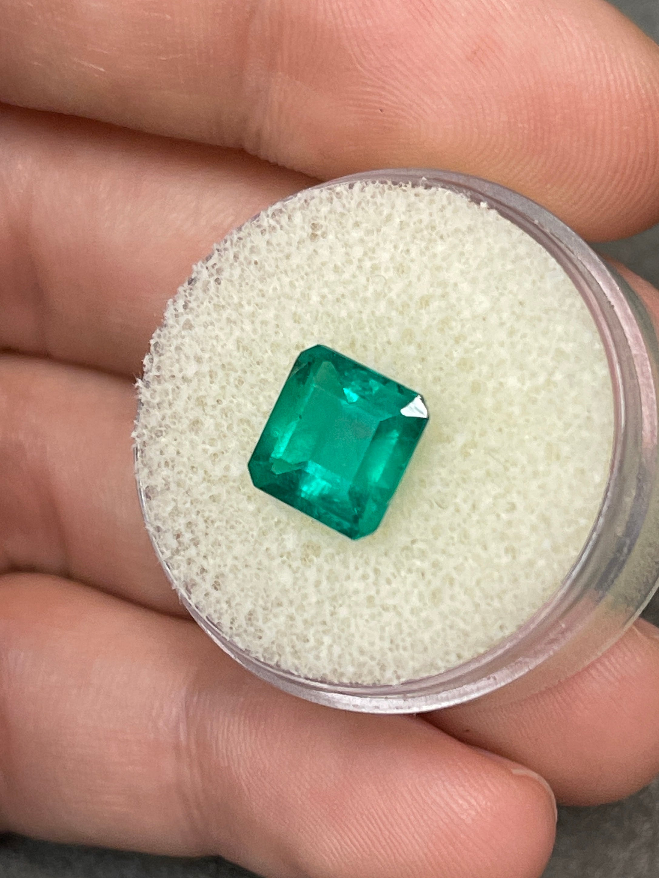 Loose Colombian Emerald - Asscher-Cut - Weighing 2.68 Carats