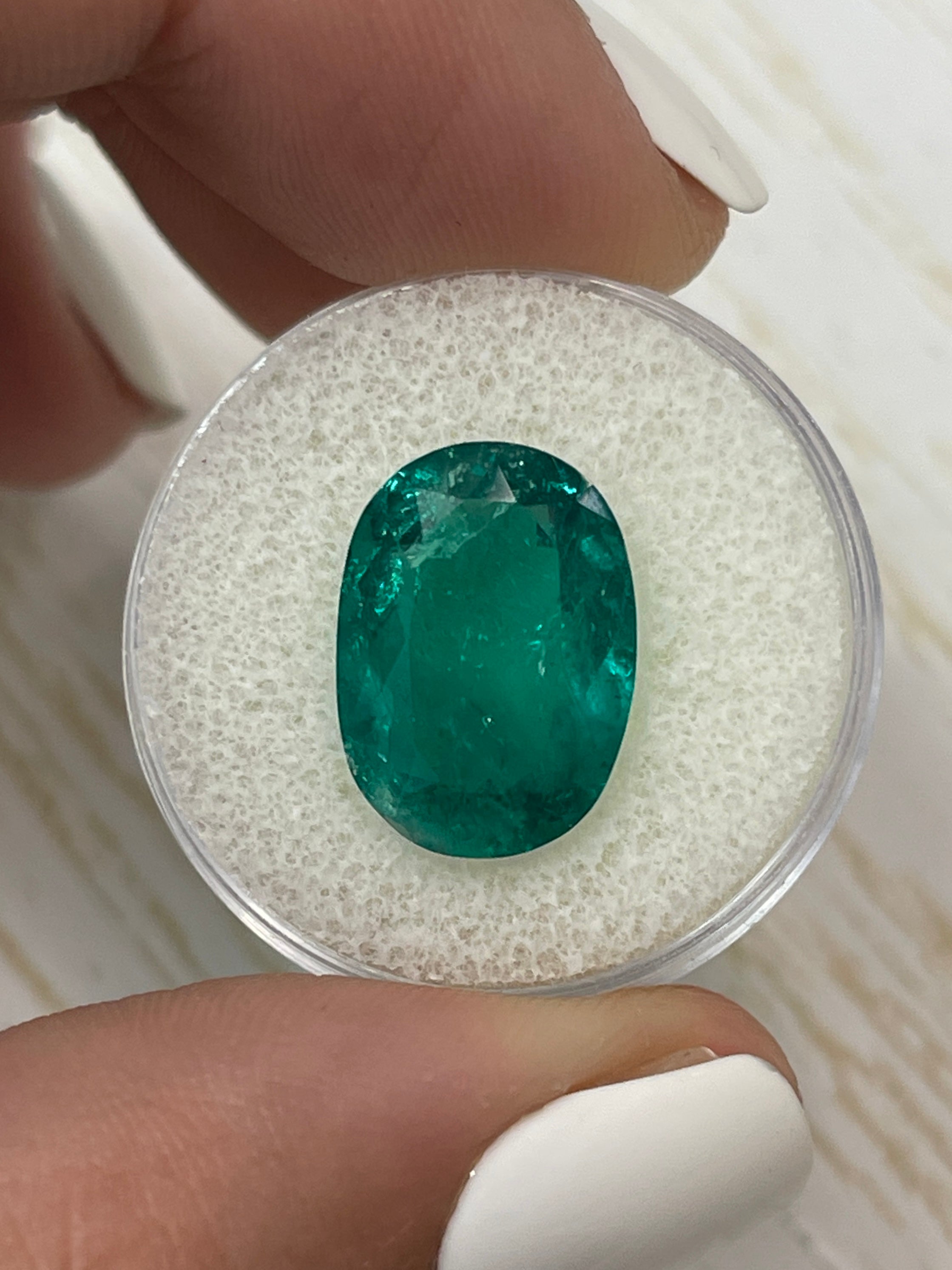 "15.5x11 Oval-Cut Colombian Emerald - 7.22 Carat Vivid Muzo Green Gem