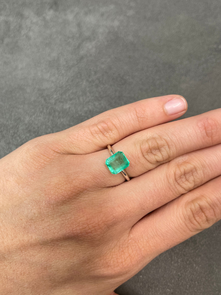 Exceptional 2.81 Carat Colombian Emerald - Precious Gemstone
