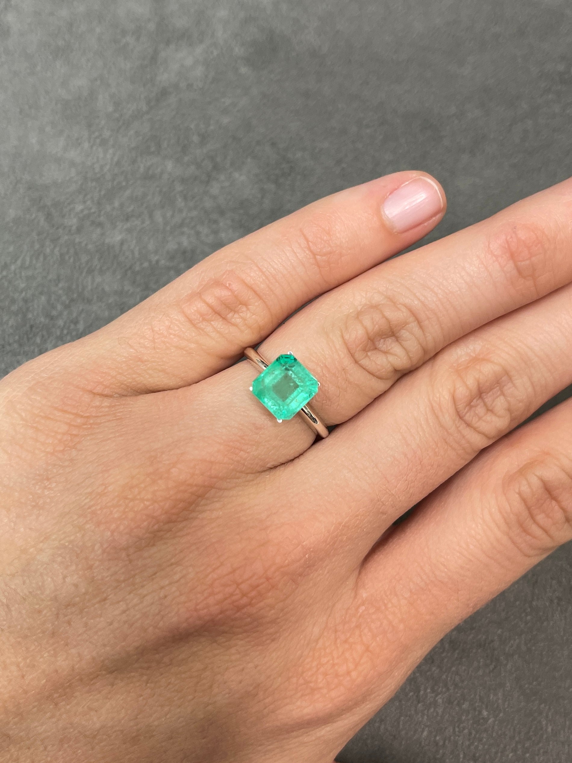 2.90 Carat Asscher-Cut Colombian Emerald - Loose Gem in Lush Green