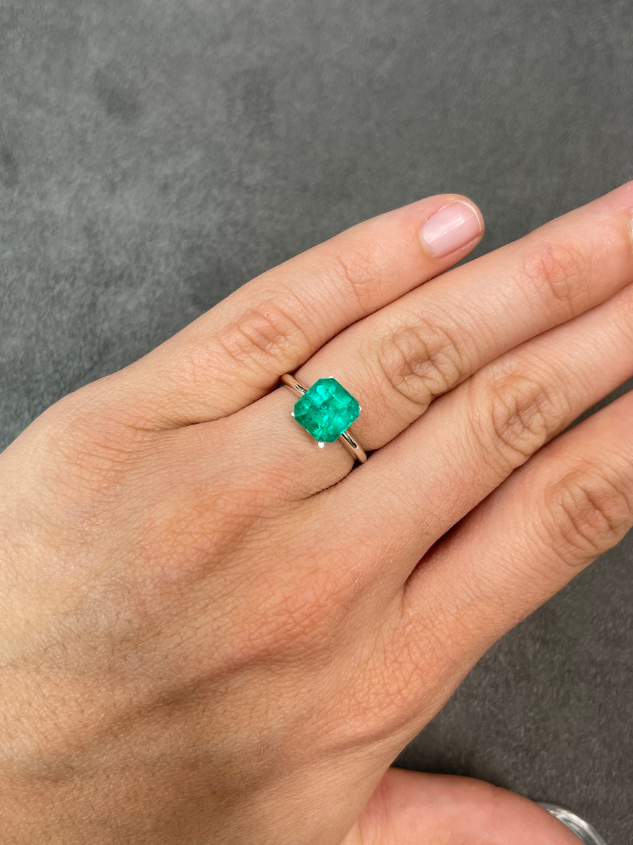 Medium Green Colombian Emerald - Loose Gemstone - 2.95 Carats