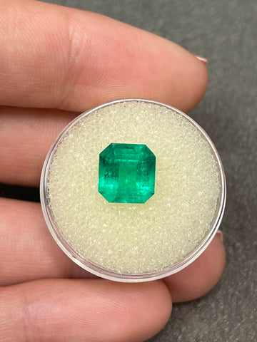 Asscher Cut Loose Colombian Emerald: 3.05 Carat Vibrant Green Shade