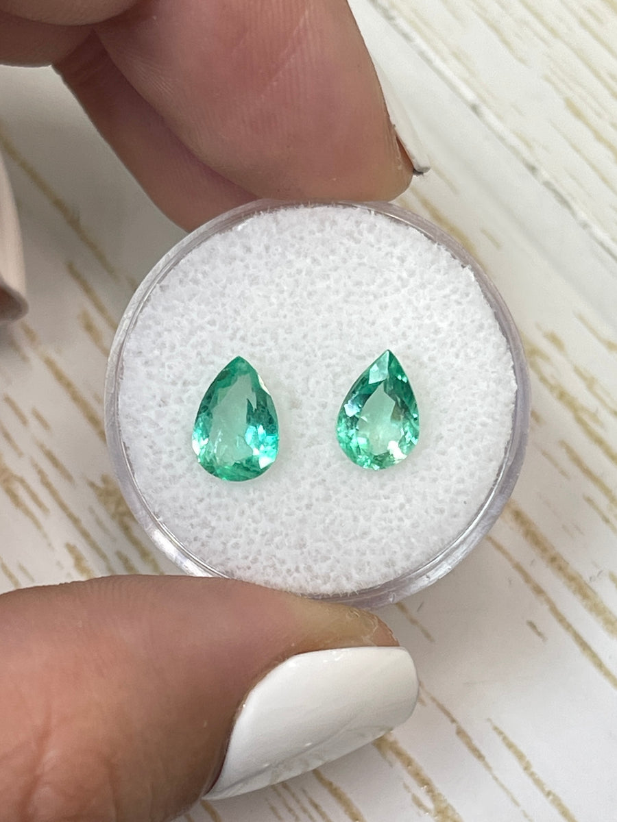Pair of Pear Cut Loose Colombian Emeralds - Total Weight 2.01 Carats