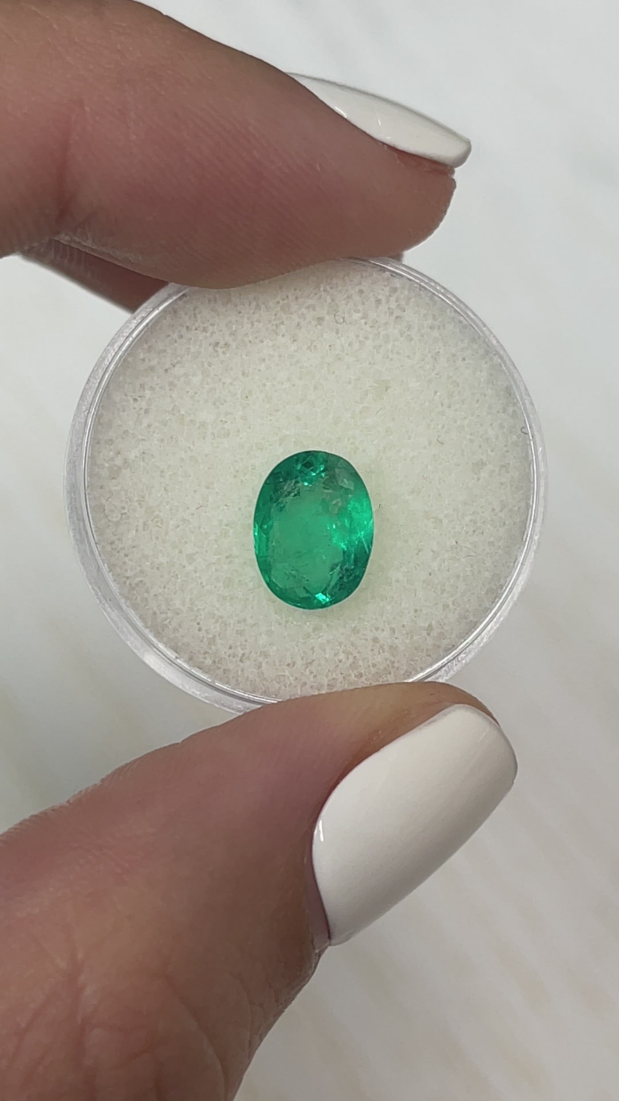 1.93 Carat 9.5x7.3 Green Natural Loose Colombian Emerald-Oval Cut