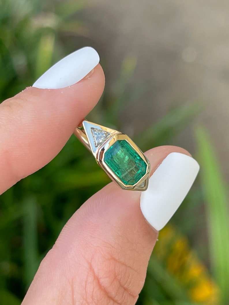 2.62tcw Three Stone East-West Natural Emerald & Trillion Cut Diamond R