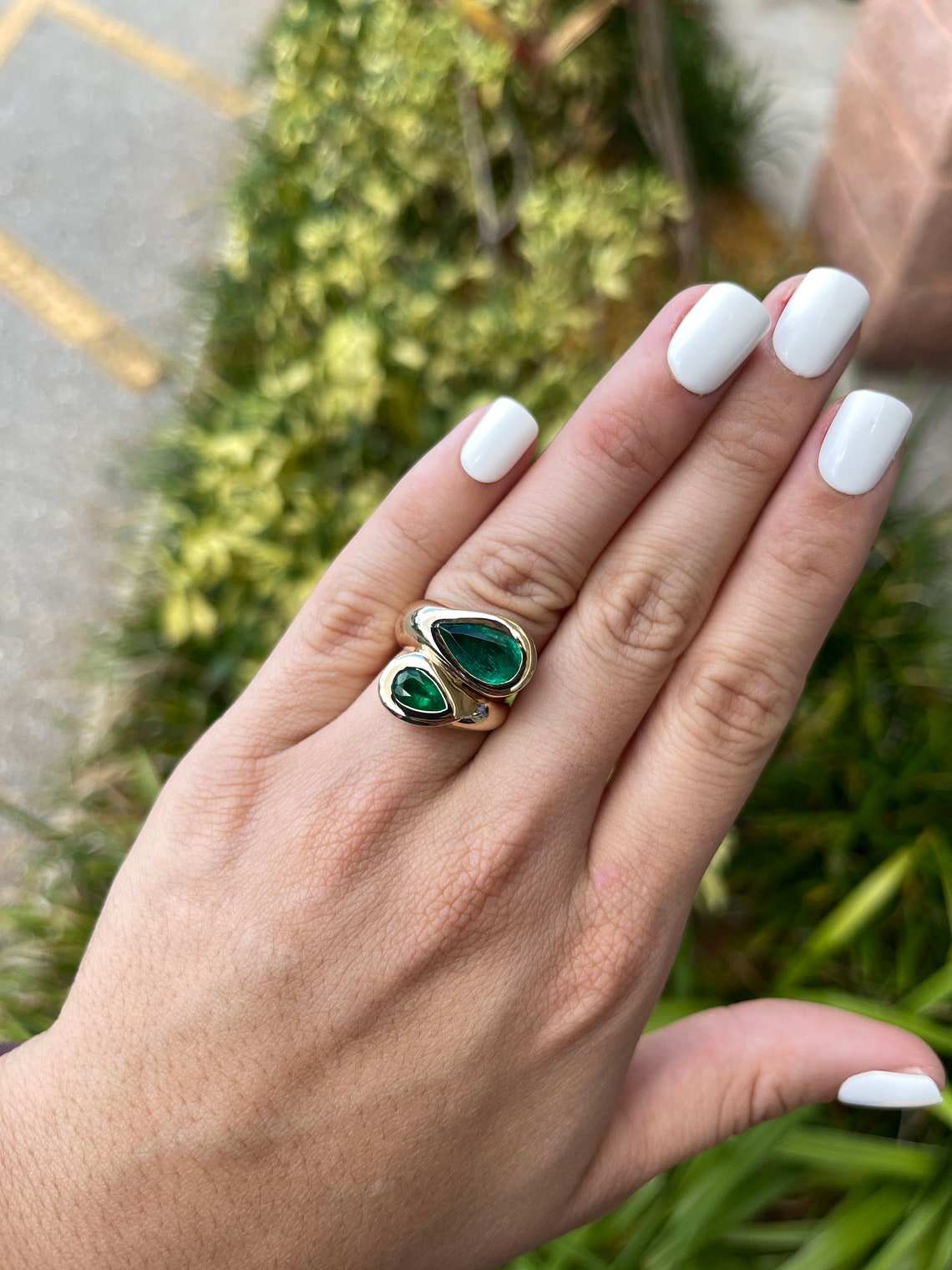 4.08tcw Genuine Dark AAA Quality Pear Emerald Bypass Gold Anniversary 