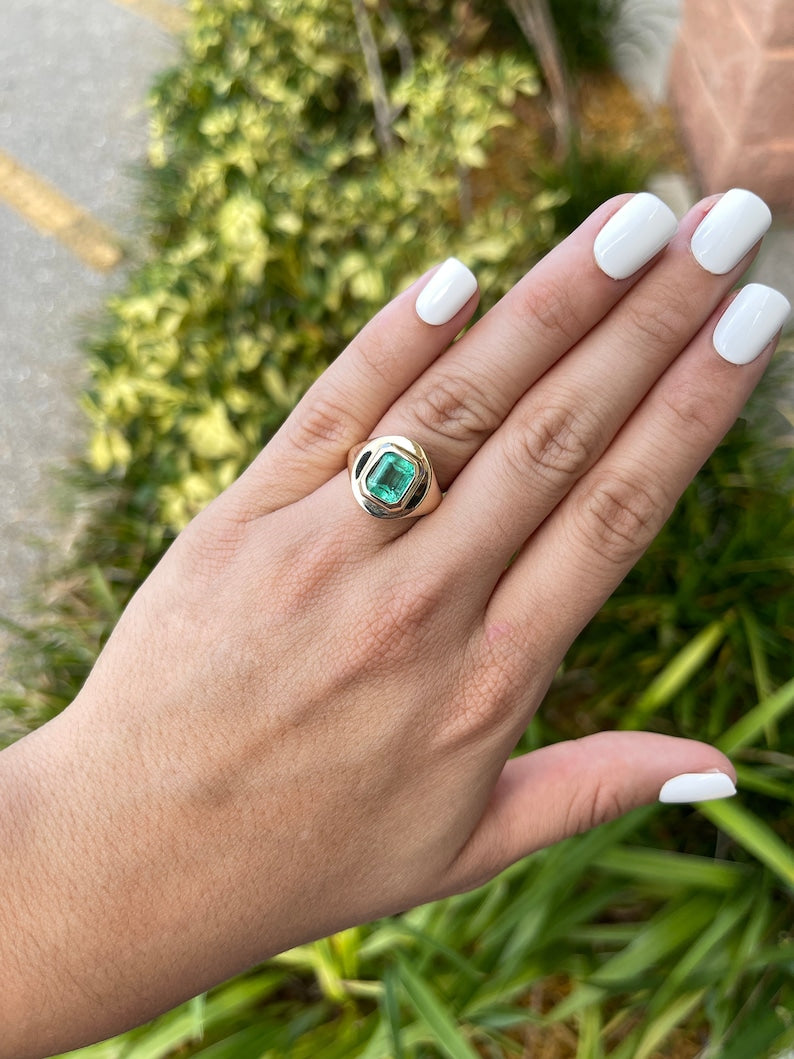 2.81 Carat Natural Colombian Emerald Solitaire | JR Colombian Emeralds