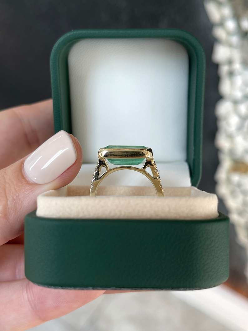 5.97tcw 14K Gold East-West Horizontal Bezel Emerald Cut & Diamond Accent Ring - JR Colombian Emeralds