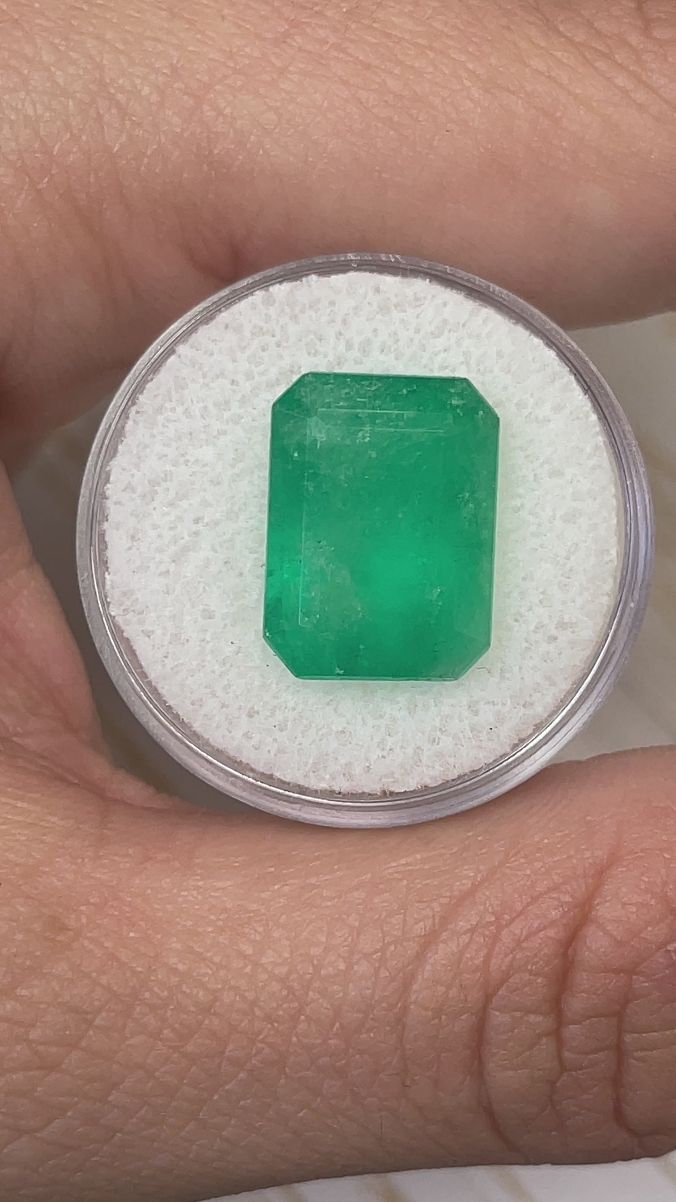 10.03 Carat 15.5x12 Fine Natural Loose Colombian Emerald- Emerald Cut