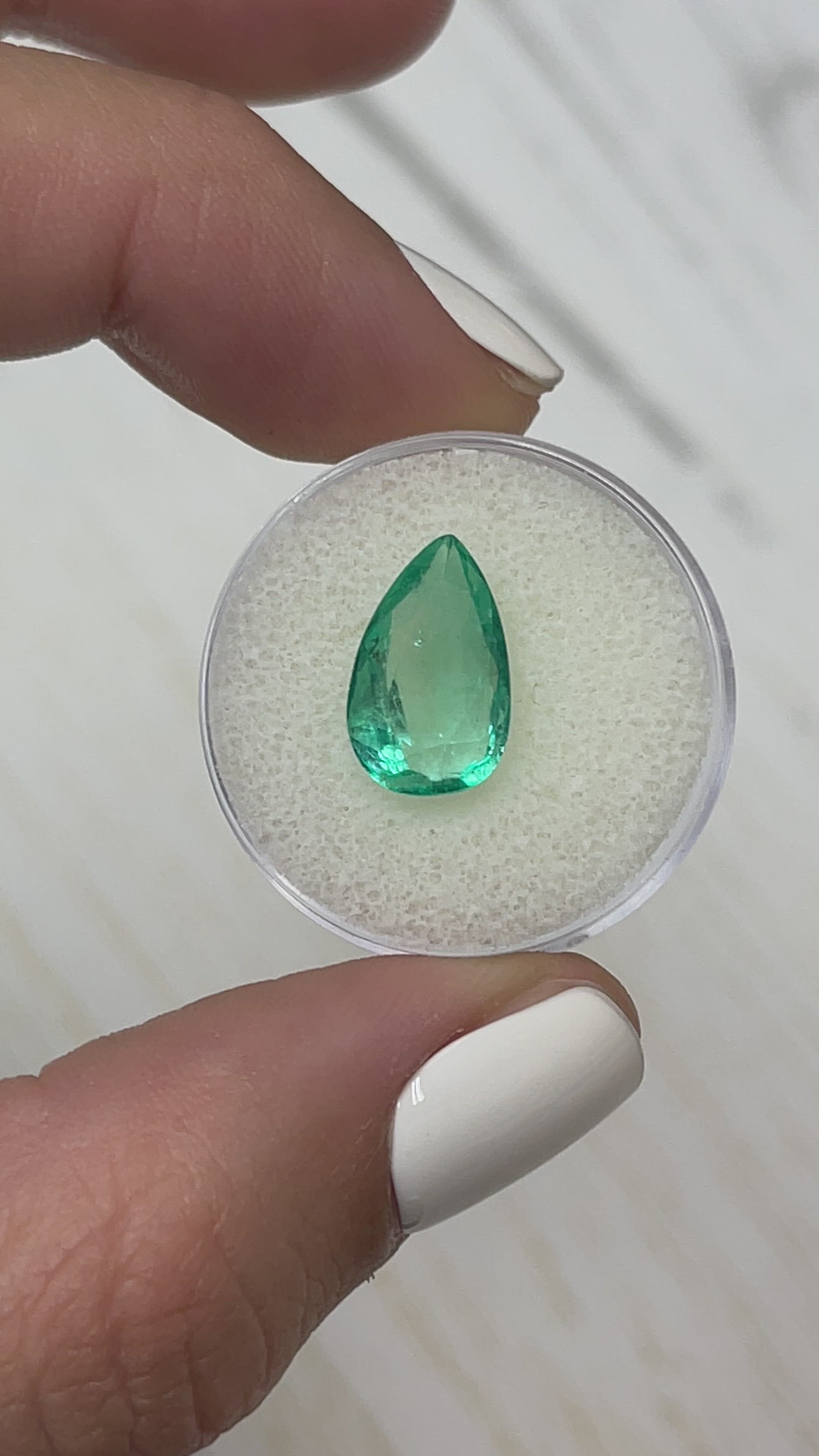 4.0 Carat Crystal Clean Green Natural Loose Colombian Emerald-Pear Cut