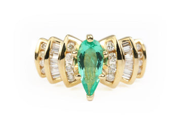 1.14tcw Pear Emerald Solitaire w/ Diamond Accent Ring 14K