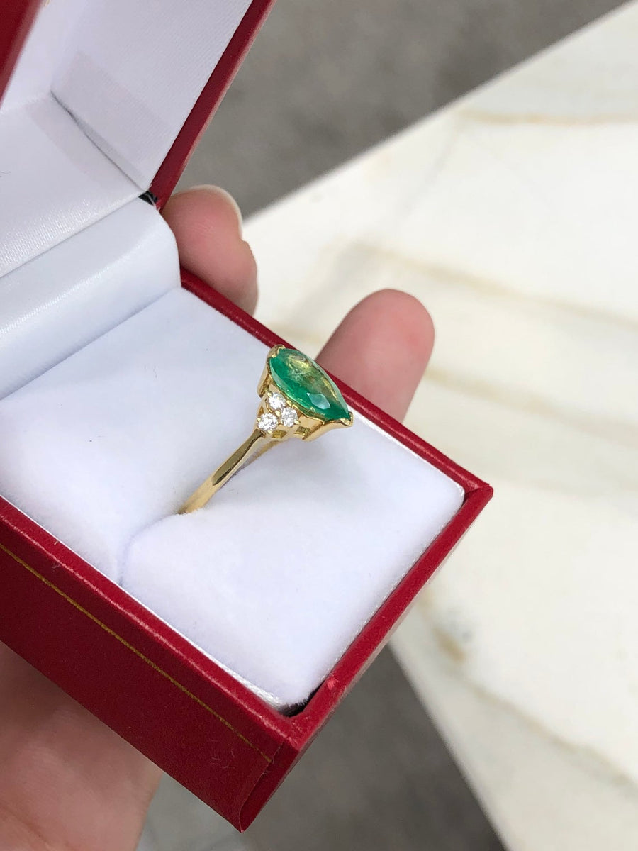 1.24tcw Pear Shape Colombian emerald & Diamond Accent Ring 14K