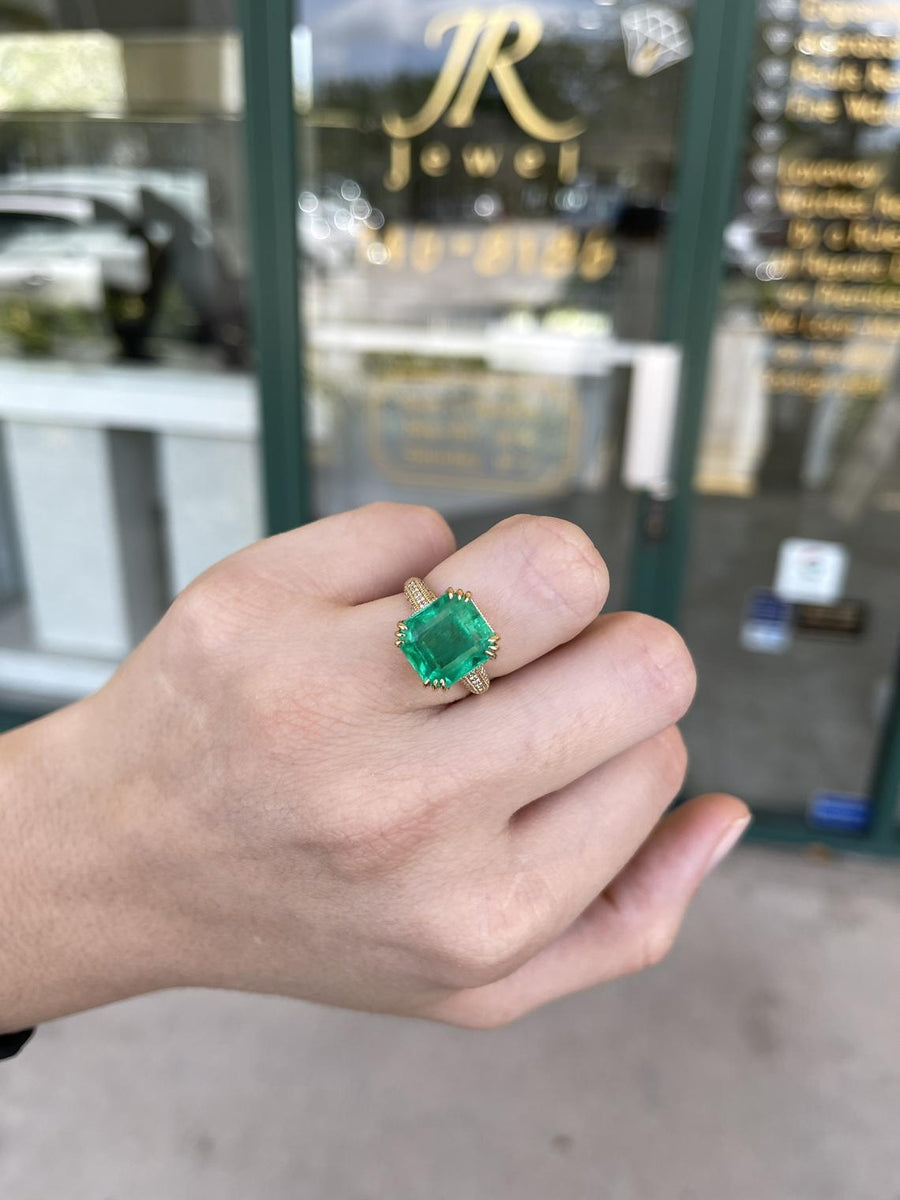 7.42tcw Emerald Solitaire with Diamond Accents Statement 