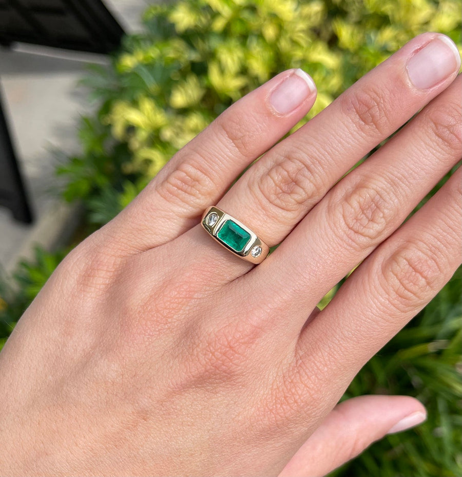 1.39 Carat Stone Emerald & Round Diamond Gypsy Ring