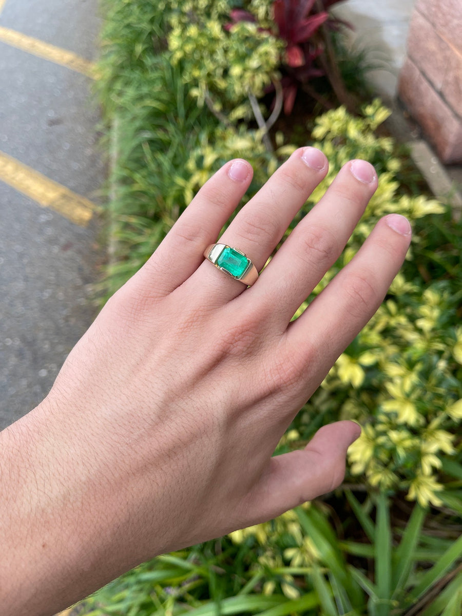 East to West Colombian Emerald Tension Set Mens Ring 14K