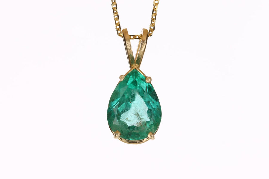 2.50-Carat Emerald Solitaire Pear Cut Gold Pendant