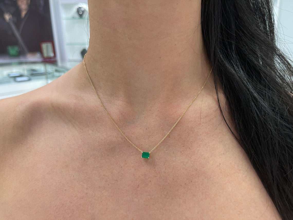 Medium Dark Green Emerald Cut East to West Necklace 14K