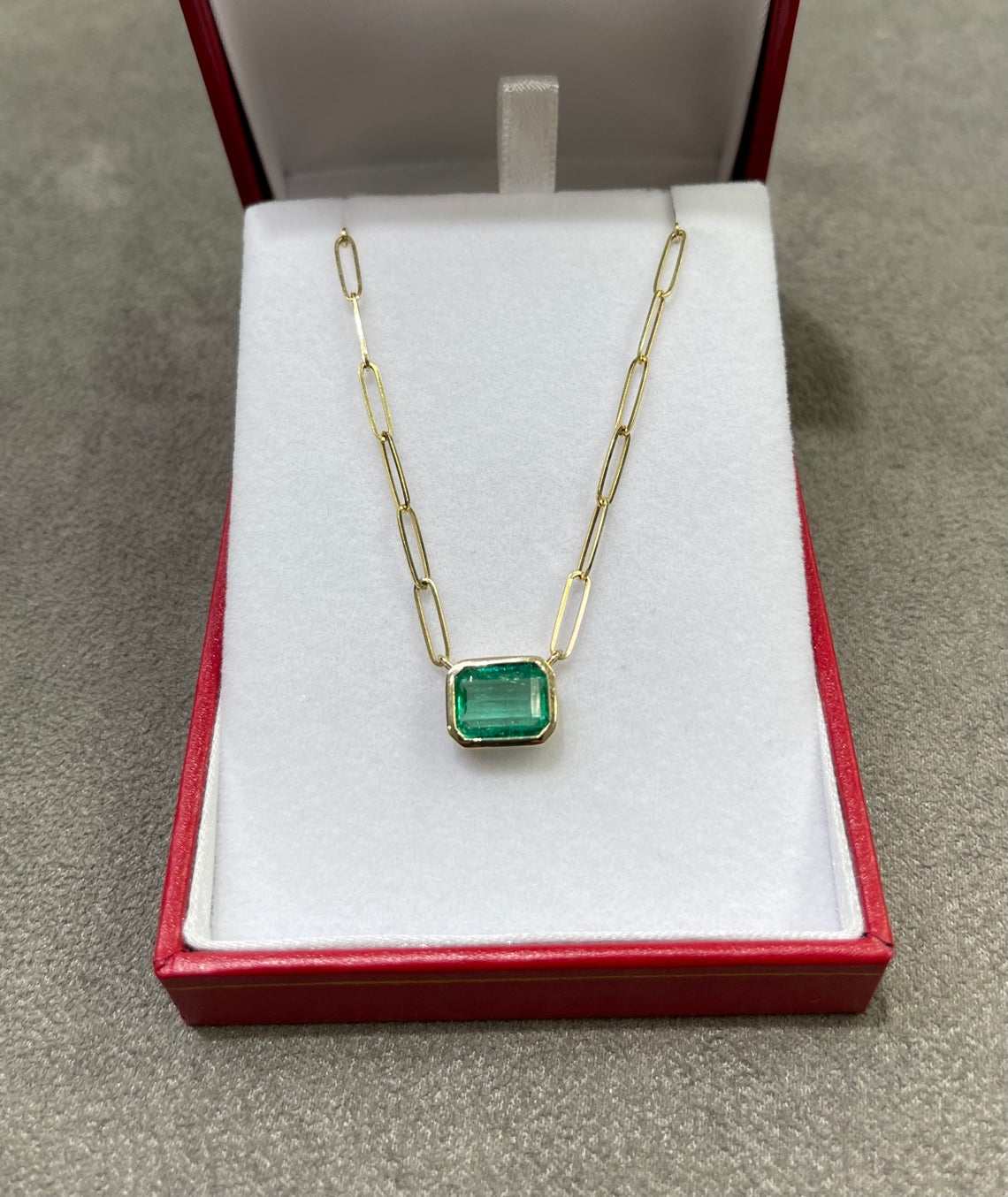 East to West 2.80ct Colombian Emerald Paper Clip Necklace 14K