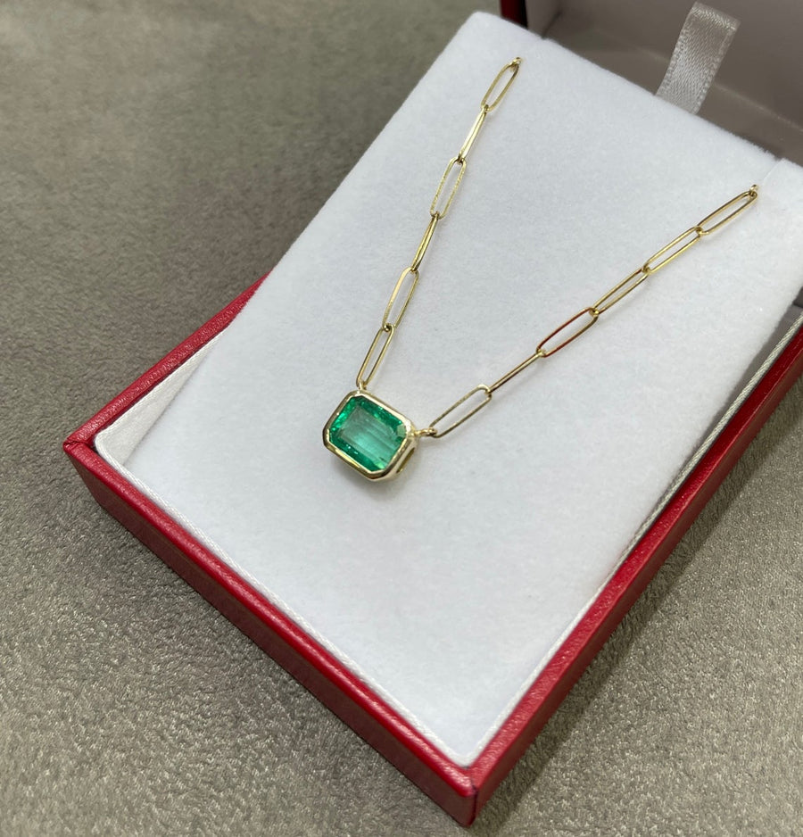 14K East to West Natural Colombian Emerald Paper Clip Stationary Necklace
