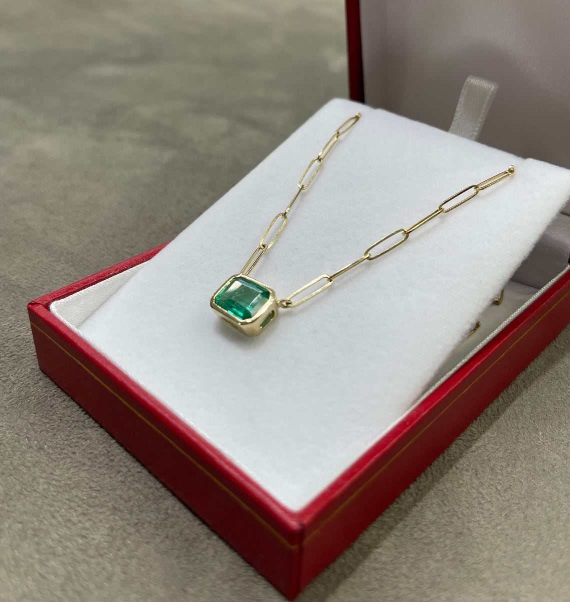 14K East to West Natural Colombian Emerald Necklace 2.80ct